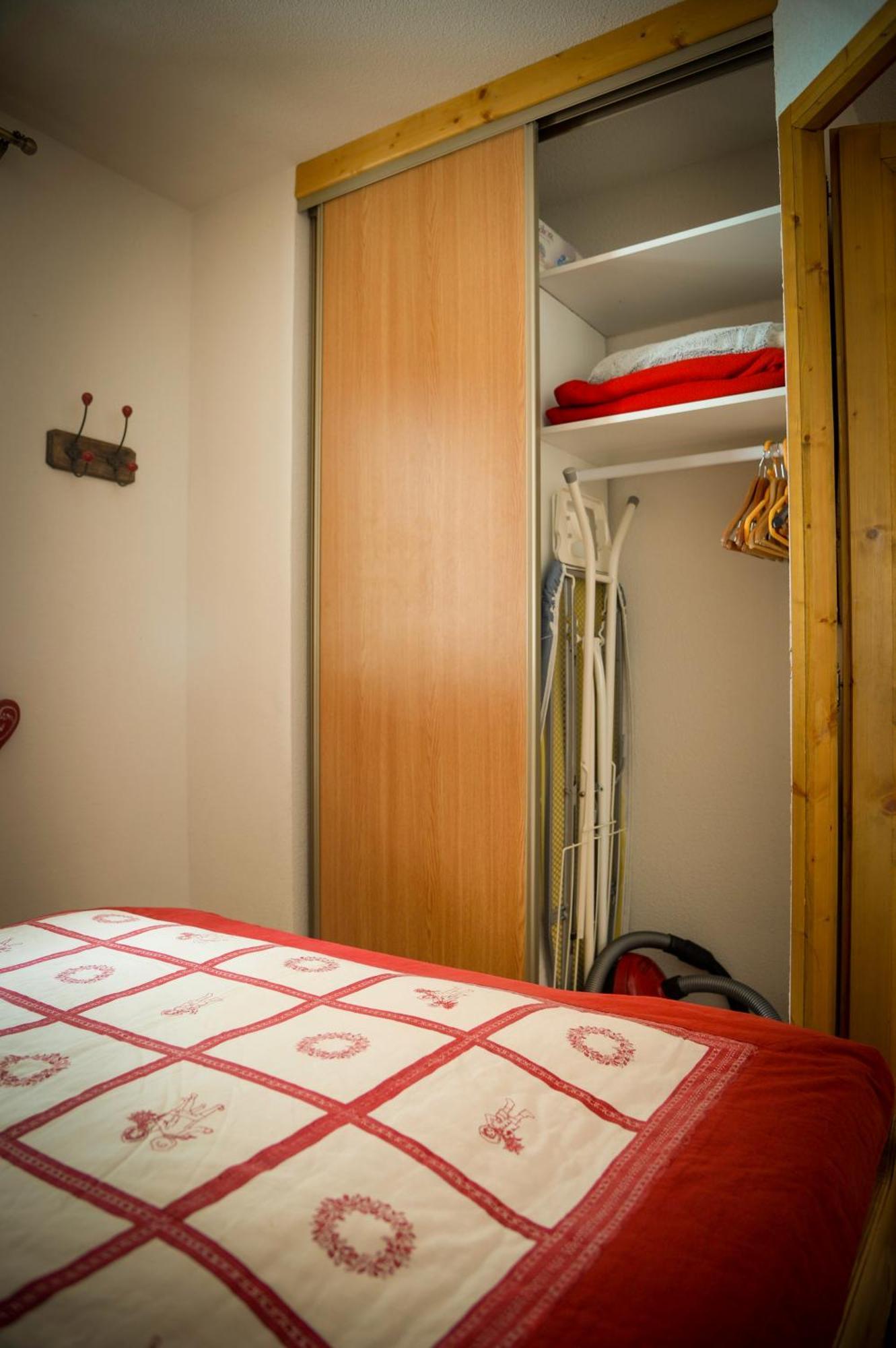 T2 Meuble Tourisme 3 Etoiles, Pied Des Pistes-parking Prive Avec Balcon Et Superbe Vue Apartment