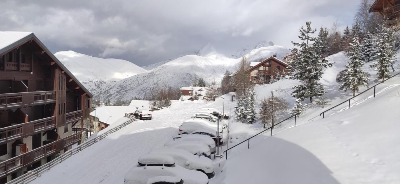 T2 Meublé Tourisme 3 étoiles Confort Linge De Lit-serviettes-ménage-parking Privé Avec Superbe Vue Et Au Pied Des Pistes Appartement